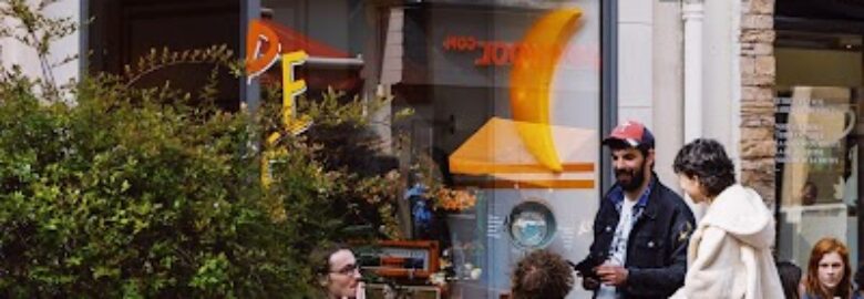 Absolu Vintage – Fripe & Café