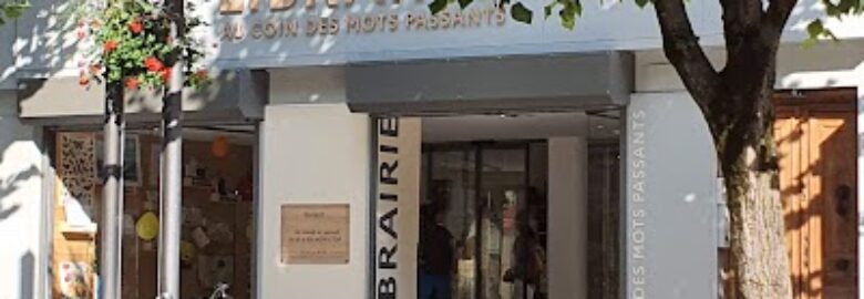 Au Coin Des Mots Passants