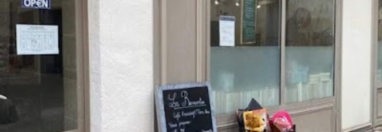 La Rencontre, Tiers-lieu, café associatif, friperie